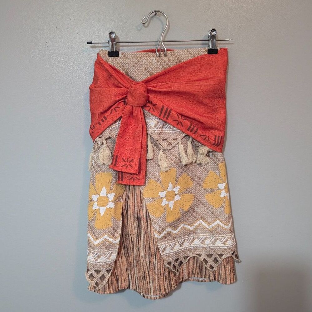 Authentic Disney Store Moana Costurme Skirt & Sash Only - NWOT- Size 7/8